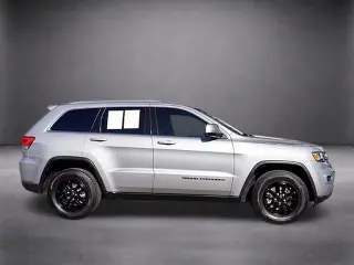 Jeep Grand Cherokee 2019 4x2 Laredo 4dr SUV