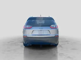 Jeep Cherokee 2021 4x4 Latitude Lux 4dr SUV