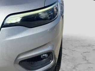Jeep Cherokee 2021 4x4 Latitude Lux 4dr SUV