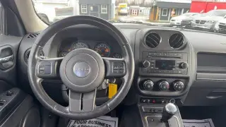 Jeep Patriot 2017 4x4 Latitude 4dr SUV