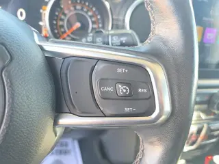 Jeep Wrangler Unlimited 2018 4x4 Moab 4dr SUV (lanzamiento de mitad de año)