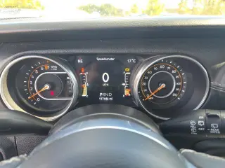 Jeep Wrangler Unlimited 2018 4x4 Moab 4dr SUV (lanzamiento de mitad de año)
