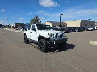 Jeep Wrangler Unlimited 2018 4x4 Moab 4dr SUV (lanzamiento de mitad de año)