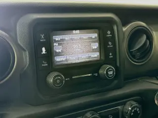 Jeep Wrangler Unlimited 2018 4x4 Deportivo 4SUV (lanzamiento a mitad de año)