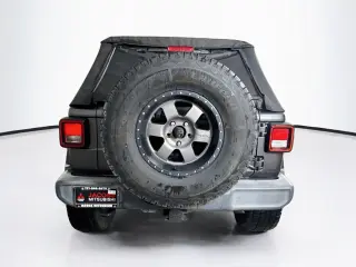 Jeep Wrangler Unlimited 2018 4x4 Deportivo 4SUV (lanzamiento a mitad de año)