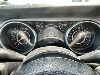 Jeep Wrangler Unlimited 2018 4x4 Deportivo 4dr SUV (lanzamiento a mitad de año)