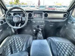 Jeep Wrangler Unlimited 2018 4x4 Deportivo 4dr SUV (lanzamiento a mitad de año)