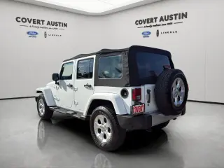 Jeep Wrangler Unlimited 2015 4x4 Sahara 4dr SUV