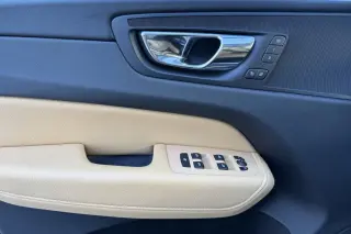 Volvo XC60 2018 AWD T6 Momentum 4dr SUV