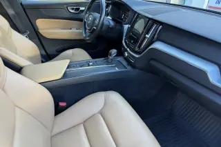 Volvo XC60 2018 AWD T6 Momentum 4dr SUV