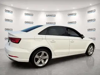 Audi A3 2017 AWD 2.0T quattro Premium 4dr Sedán