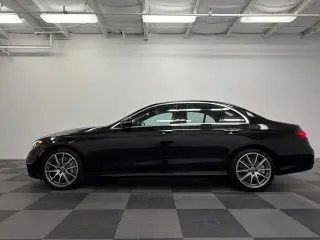 Mercedes-Benz Clase E 2022 AWD E 450 4MATIC 4dr Sedán