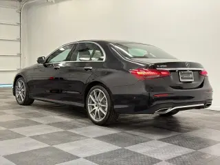 Mercedes-Benz Clase E 2022 AWD E 450 4MATIC 4dr Sedán