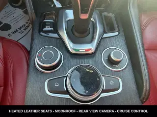 Alfa Romeo Giulia 2021 AWD Sprint 4dr Sedán