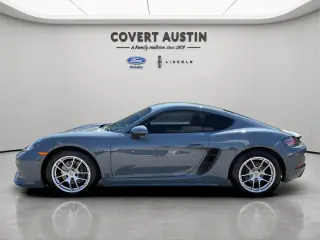 Porsche 718 Cayman 2017 2dr Coupe