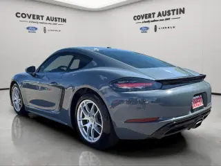 Porsche 718 Cayman 2017 2dr Coupe