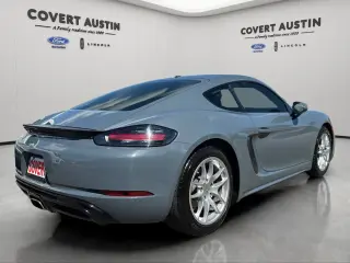 Porsche 718 Cayman 2017 2dr Coupe