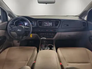 Kia Sedona 2020 LX 4 puertas Minivan