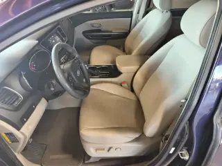 Kia Sedona 2020 LX 4 puertas Minivan