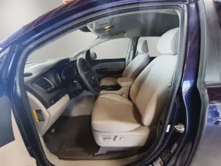 Kia Sedona 2020 LX 4 puertas Minivan