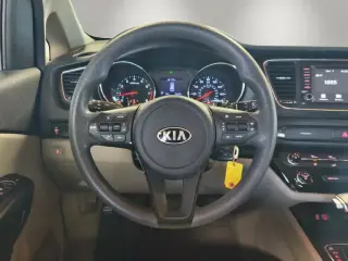 Kia Sedona 2020 LX 4 puertas Minivan