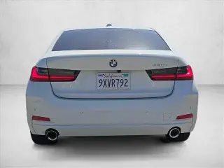 BMW Serie 3 2026 330i 4dr Sedán