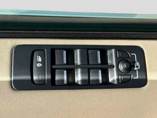 Land Rover Discovery Sport 2018 AWD HSE 4dr SUV (237HP)