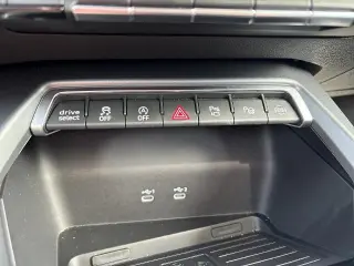 Audi S3 2025 AWD 2.0T quattro Prestige 4dr Sedán