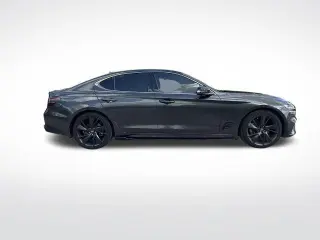 Genesis G70 2023 2.0T 4dr Sedán