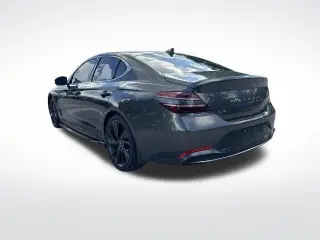 Genesis G70 2023 2.0T 4dr Sedán