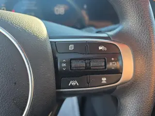 Kia K5 2026 LXS 4dr Sedán