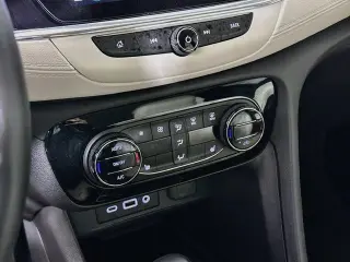 Buick Encore GX 2023 Esencia 4dr Crossover