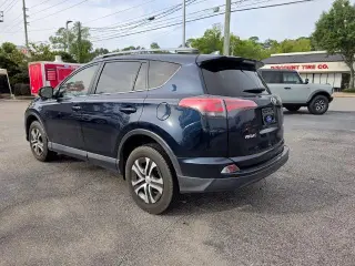 Toyota RAV4 2018 LE 4dr SUV