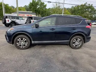 Toyota RAV4 2018 LE 4dr SUV