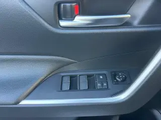 Toyota RAV4 Híbrido 2025 AWD SE 4dr SUV