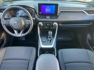 Toyota RAV4 Híbrido 2025 AWD SE 4dr SUV