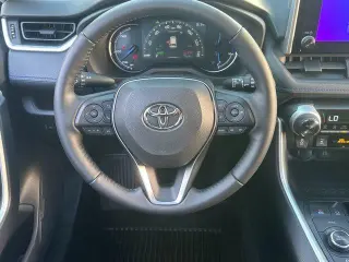 Toyota RAV4 Híbrido 2025 AWD SE 4dr SUV