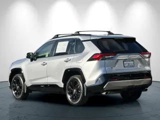 Toyota RAV4 Híbrido 2025 AWD SE 4dr SUV