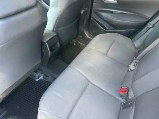 Toyota Corolla 2021 LE Sedan 4p