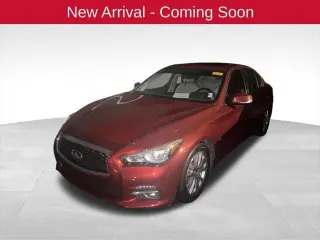 INFINITI Q50 2015 Premium 4dr Sedán