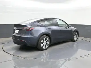 Tesla Model Y 2023 AWD Long Range 4dr Crossover