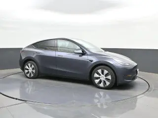 Tesla Model Y 2023 AWD Long Range 4dr Crossover
