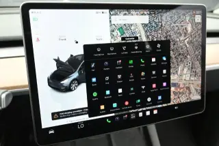Tesla Model Y 2023 AWD Long Range 4dr Crossover