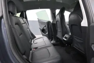 Tesla Model Y 2023 AWD Long Range 4dr Crossover