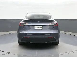Tesla Model Y 2023 AWD Long Range 4dr Crossover