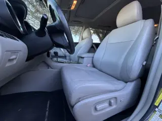 2012 Toyota Highlander Base V6