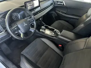 Mitsubishi Outlander 2025 SE 4dr SUV
