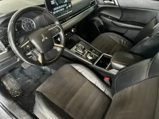 Mitsubishi Outlander 2022 Edición Negra 4x4 SUV