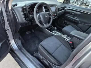Mitsubishi Outlander 2020 AWD ES 4dr SUV