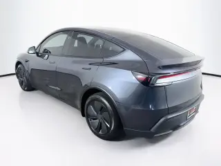 Tesla Model Y 2026 Premium 4dr SUV